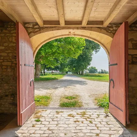 Chateau De Taupignac By Interhome Breuillet